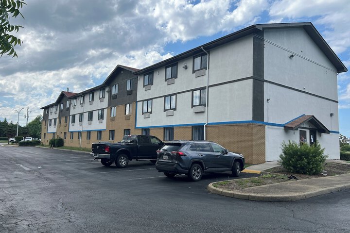 Hotel 4 of 50
