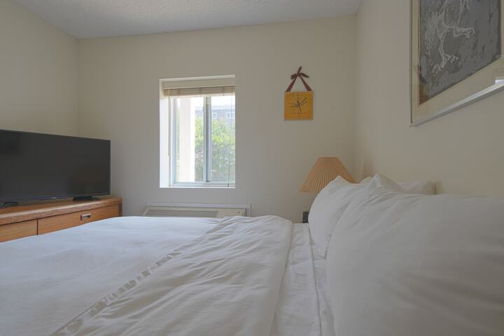Room 75 of 173