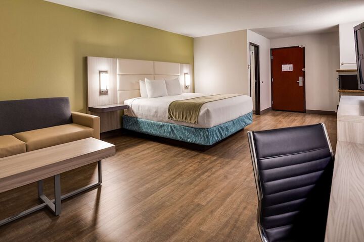 Room 22 of 27