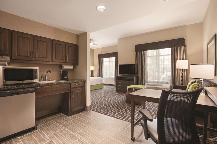 Room 30 of 42