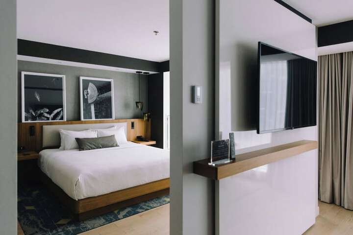 Room 37 of 66