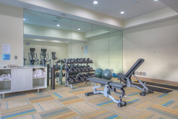 Holiday Inn Express & Suites Remington by IHG