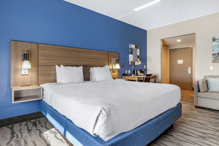 Room 14 of 24