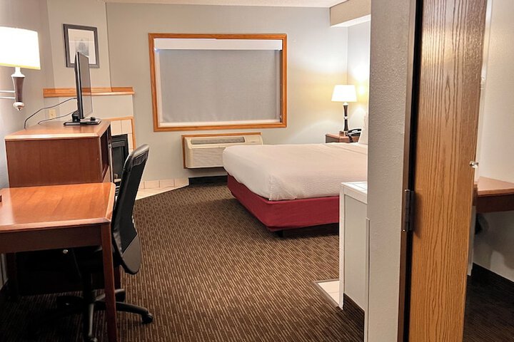Room 44 of 50