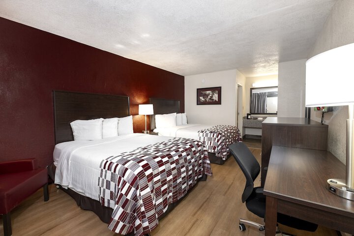 Room 12 of 24