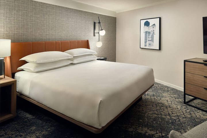 Room 26 of 62