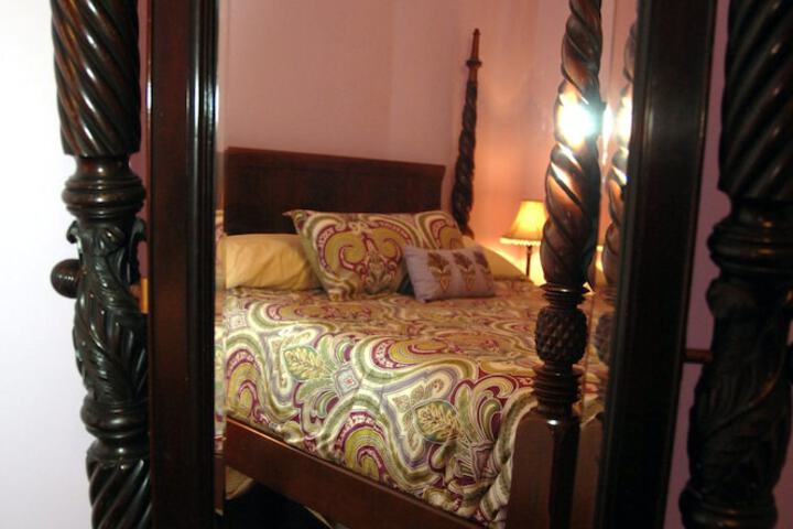 Room 28 of 50