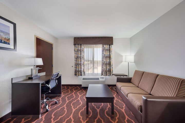 Room 7 of 36