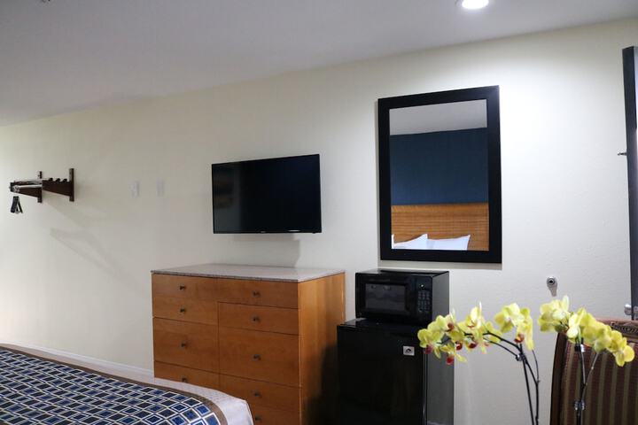 Valli Hi Motel