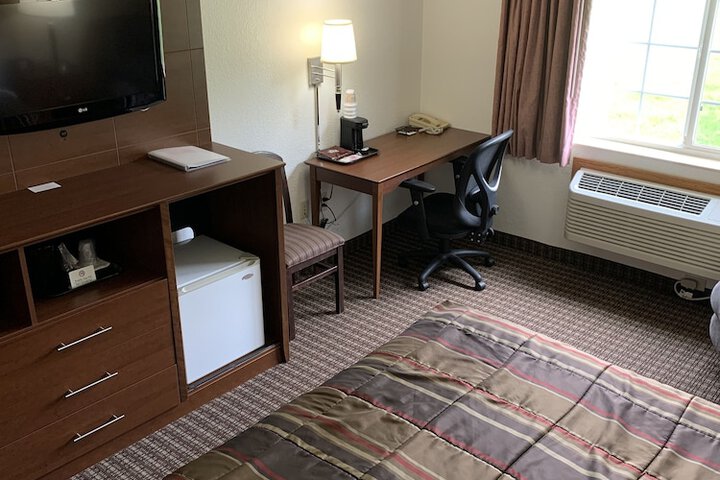 Room 18 of 25