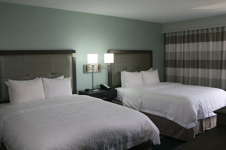 Room 27 of 42