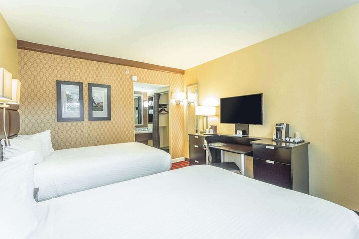 Room 22 of 45
