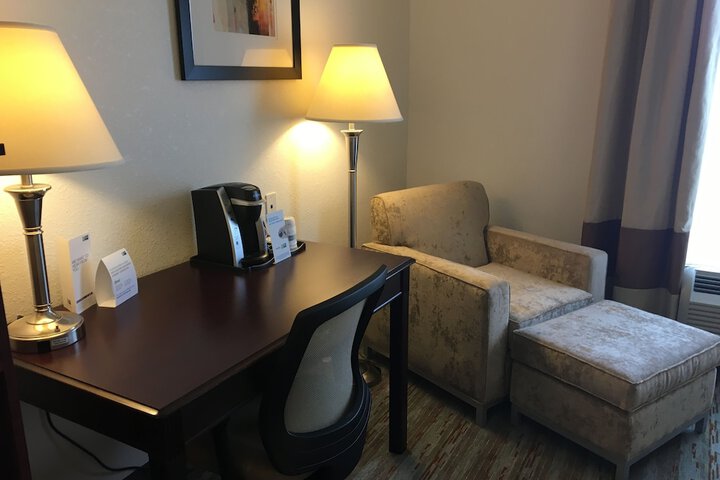Room 14 of 32