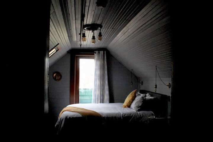 Room 26 of 115