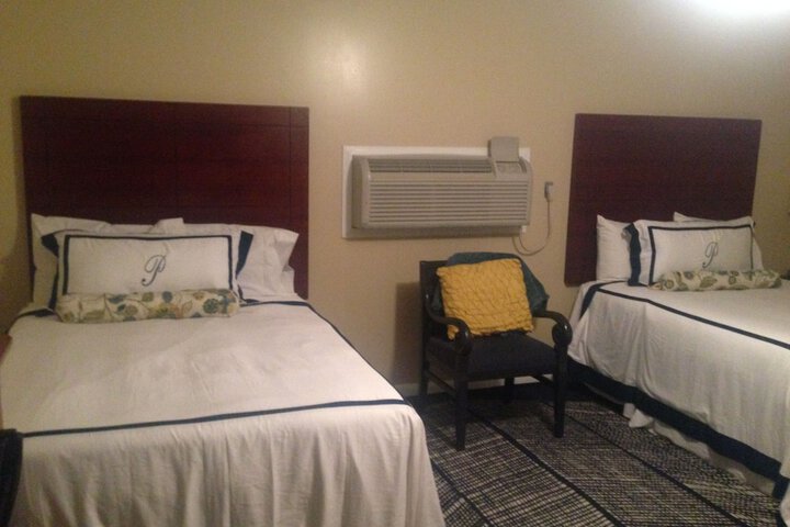 Pleasure Point Inn & Suites