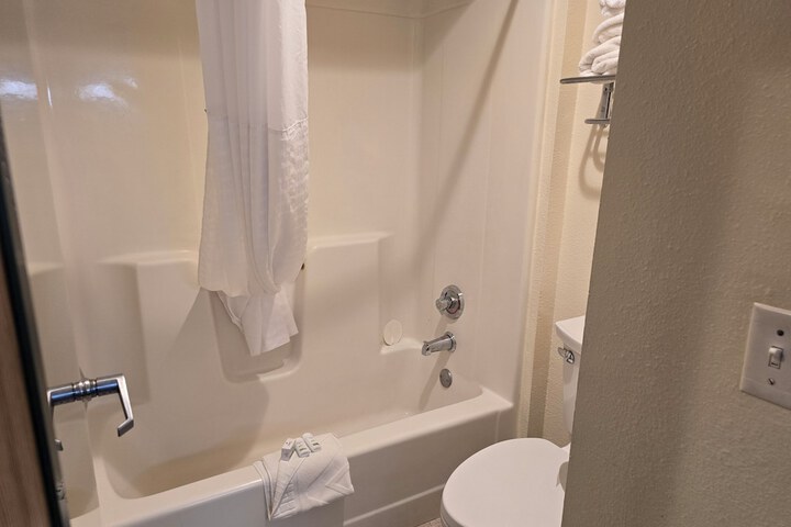 Baymont by Wyndham Janesville