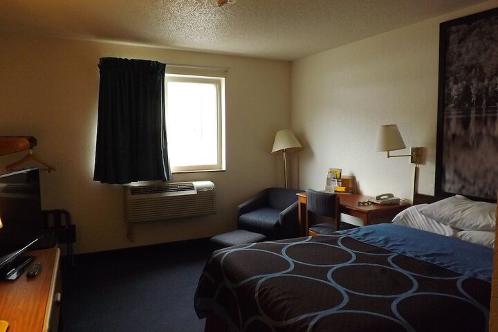 Room 16 of 52