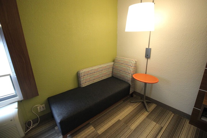 Room 23 of 39