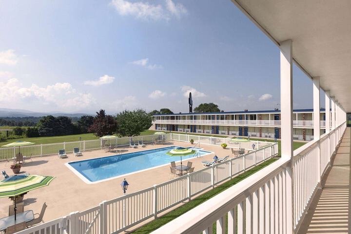 Pool 3 of 28