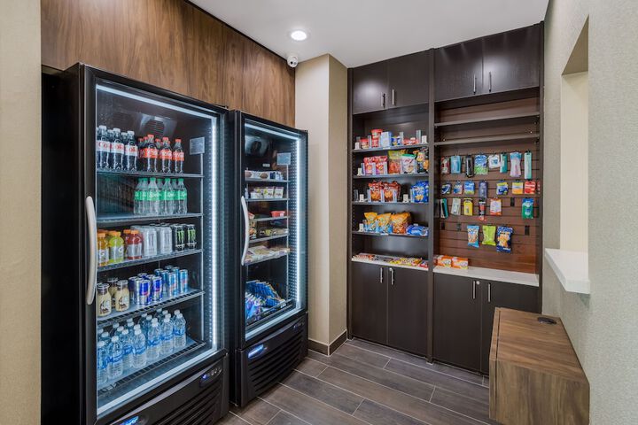 La Quinta Inn & Suites by Wyndham Sulphur (Lake Charles)