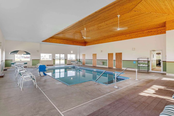 Sleep Inn & Suites Charles City