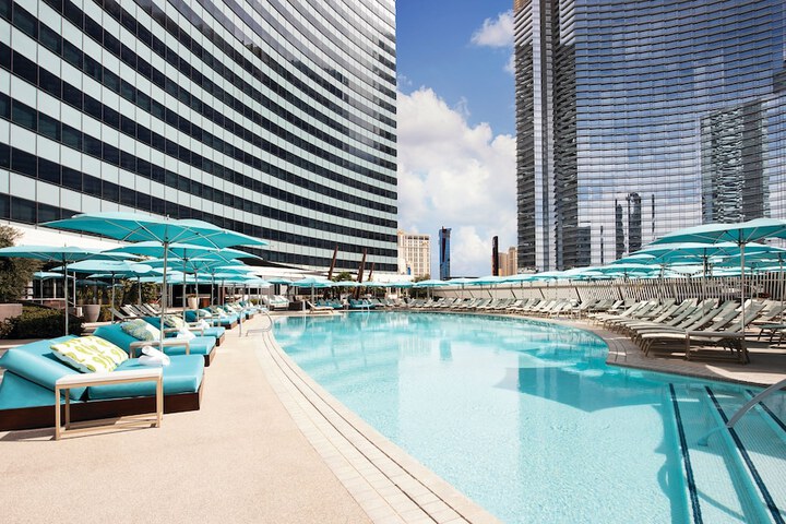 Pool 7 of 61