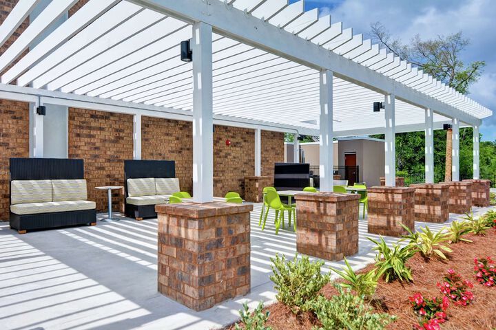 Terrace/Patio 46 of 48