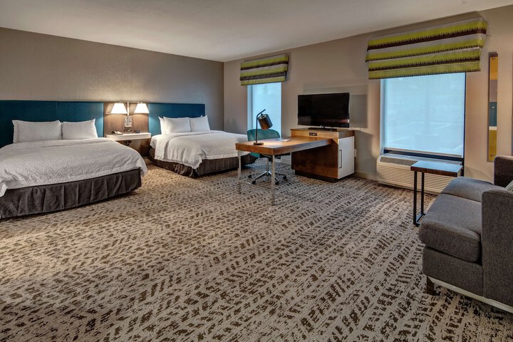 Hampton Inn & Suites Nashville / Goodlettsville