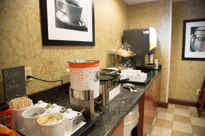 Breakfast/Coffee Service 41 of 44