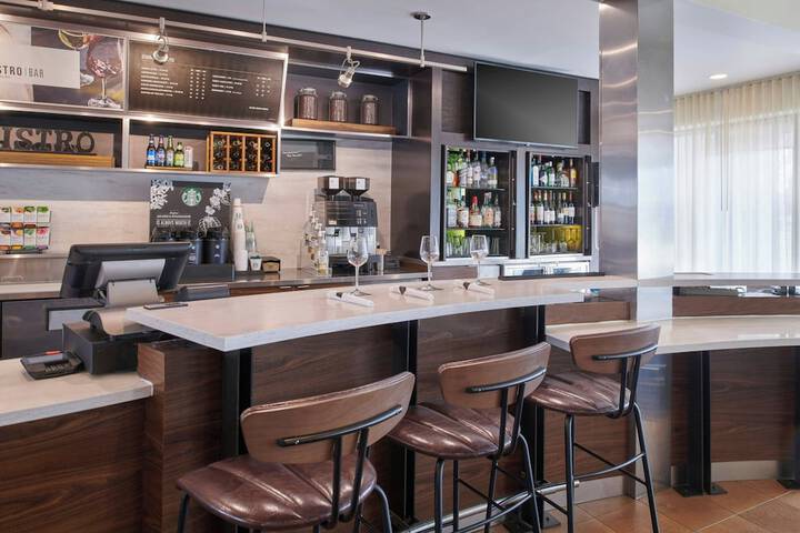 Courtyard by Marriott Detroit Livonia