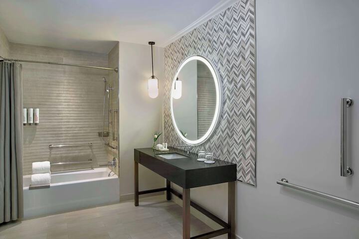 THesis Hotel Miami Coral Gables Curio Collection by Hilton