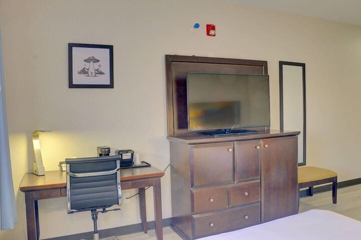 Quality Inn & Suites Roswell North