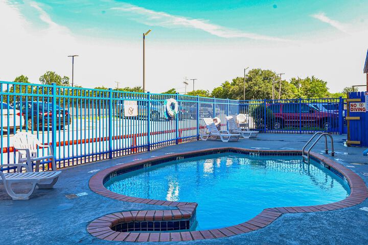 Pool 5 of 26