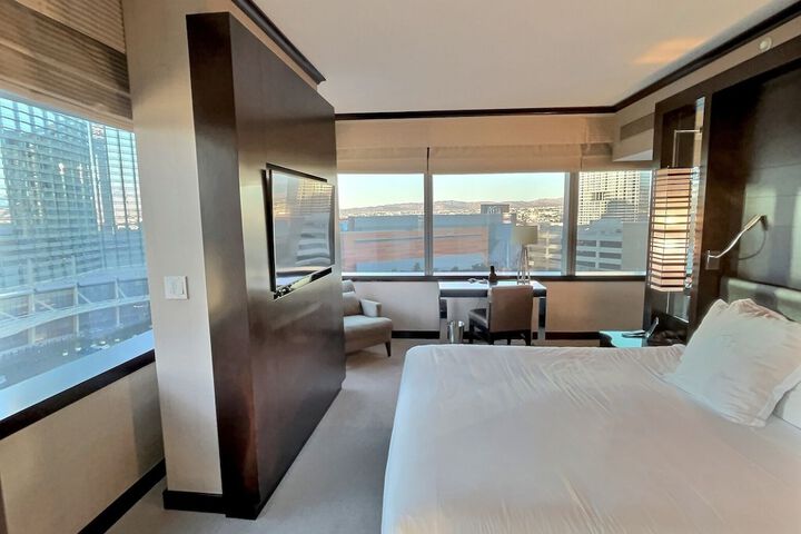 Room 32 of 124
