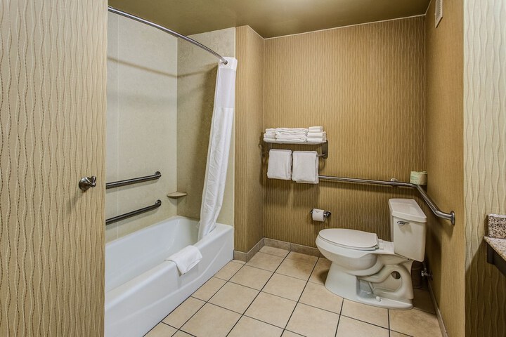 Room 20 of 69