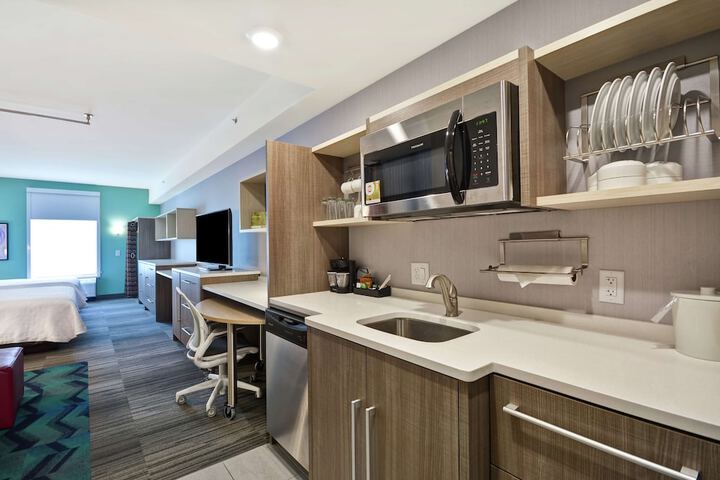 Room 15 of 40