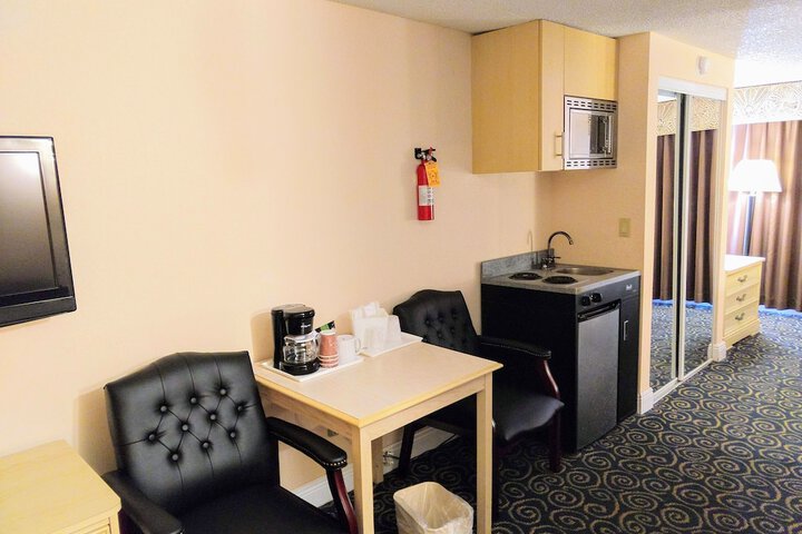 Room 29 of 48