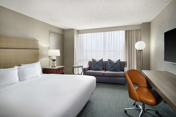 Room 32 of 127