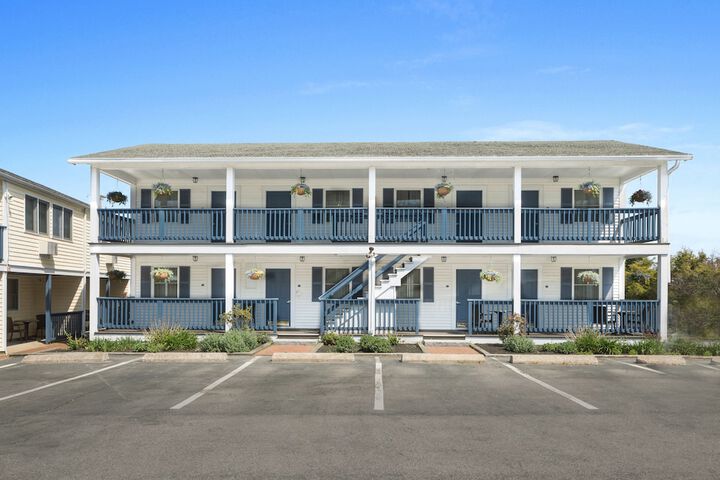 Hotel 6 of 106