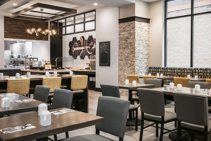 Hilton Garden Inn Iowa City Downtown University