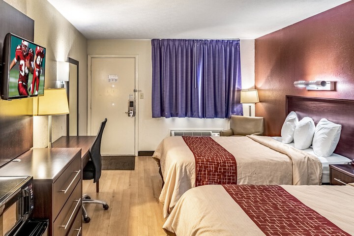 Red Roof Inn Columbus - Taylorsville / Edinburgh