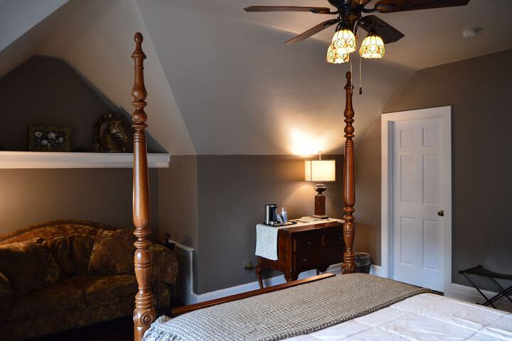 Room 25 of 35