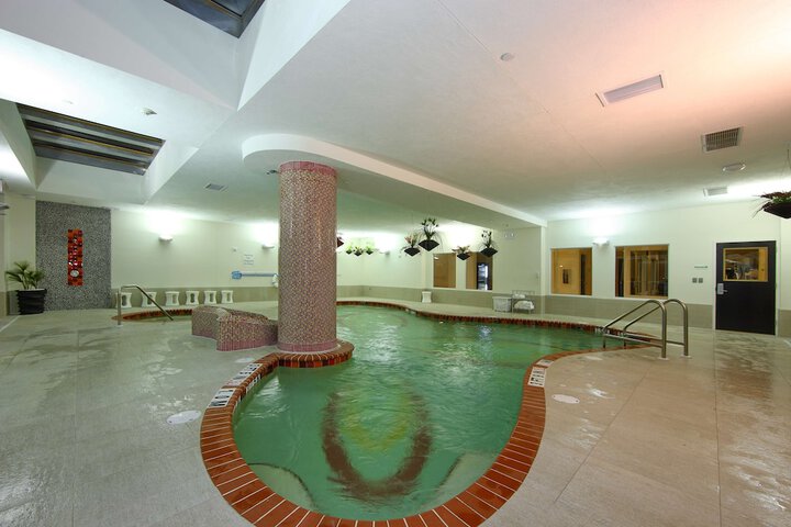 Pool 6 of 42
