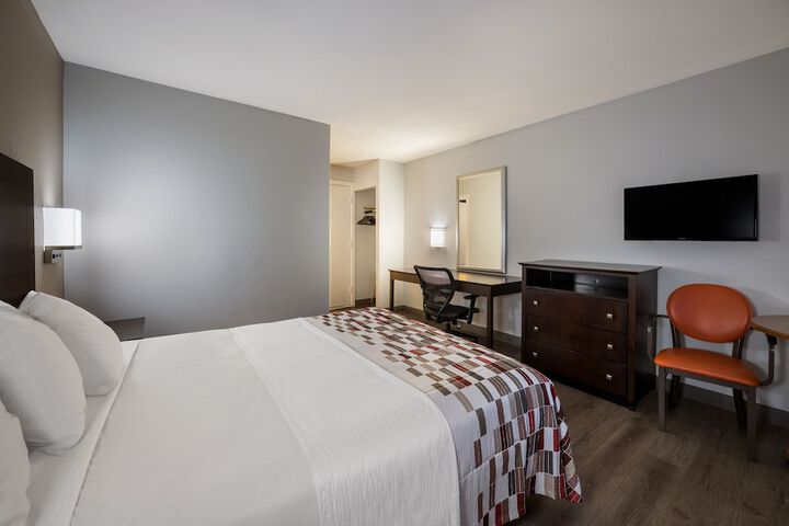 Room 11 of 26