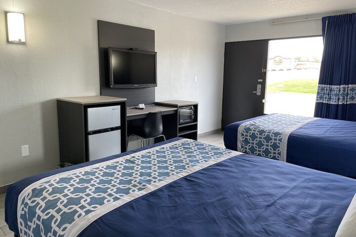 Room 4 of 14