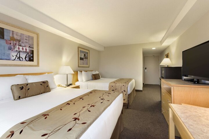 Room 52 of 62