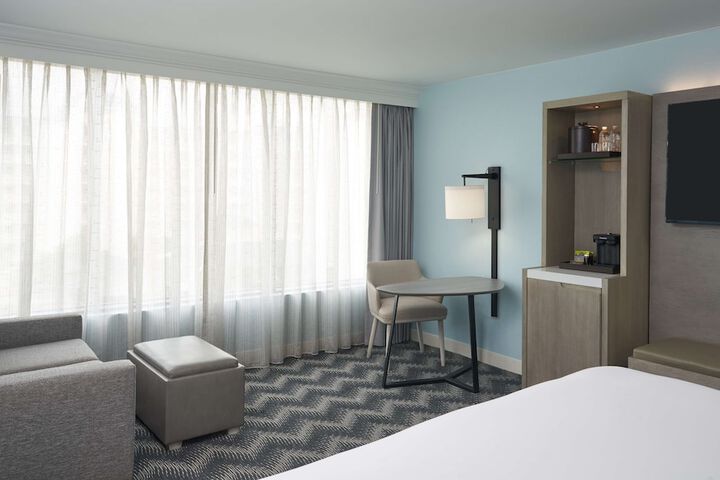 Room 35 of 81
