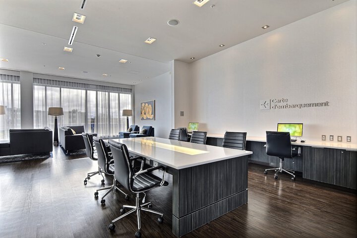 Business Center 70 of 70