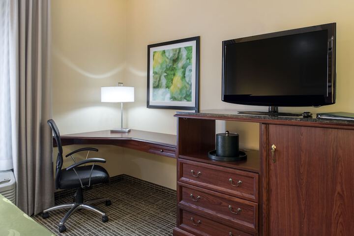 Room 28 of 49