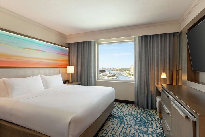 Room 42 of 108